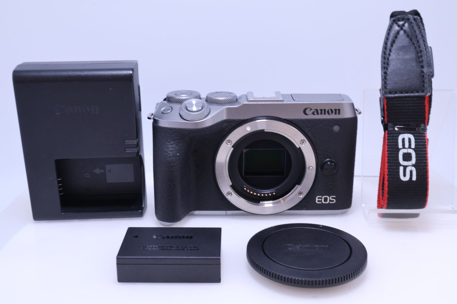 良品】Canon EOS M6 Mark II ボディー シルバー EOSM6MK2SL-BODY