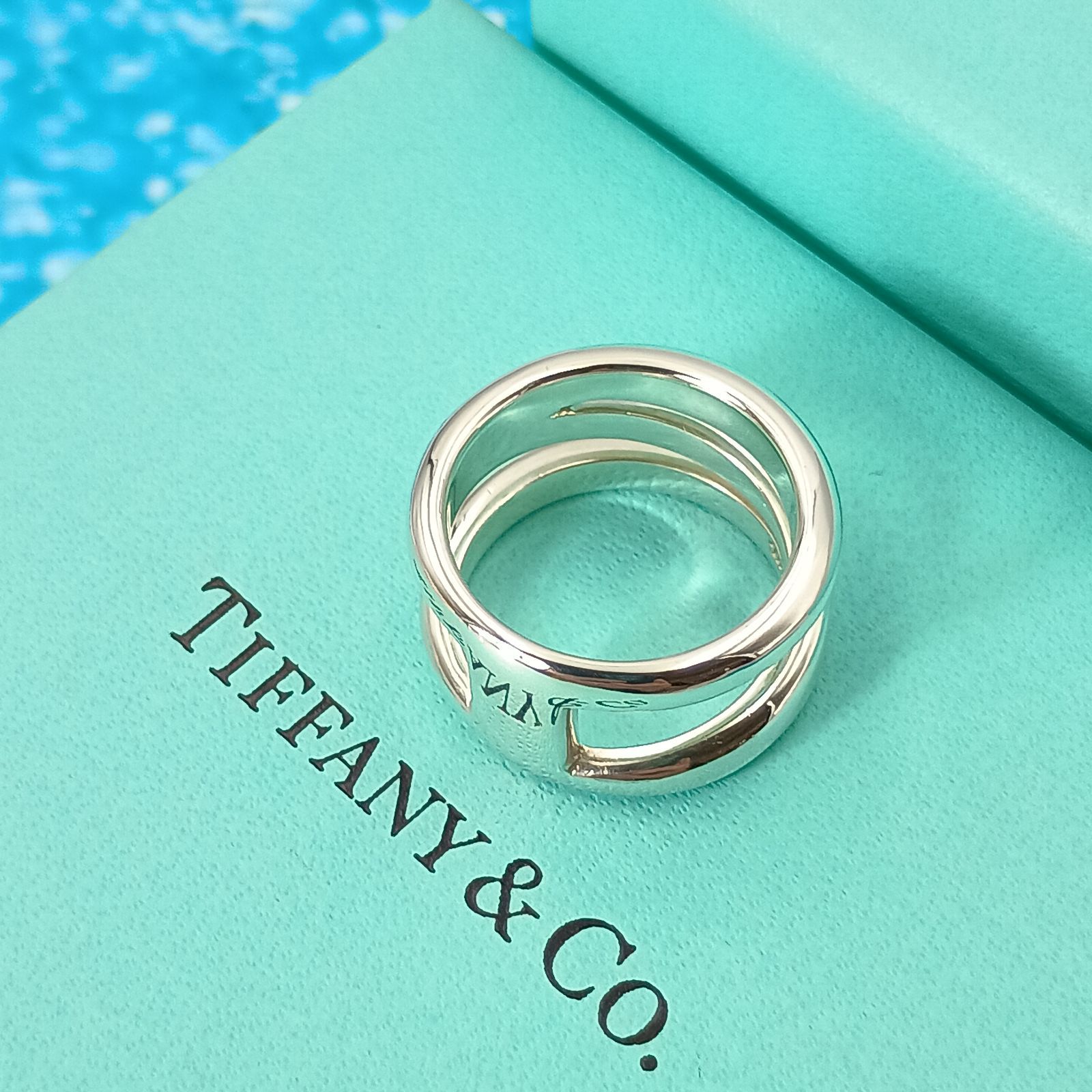 本日限定価格‼️Tiffany & Co. ダイアゴナルリング 9号 TIFFANY&Co. ティファニー 9号 ダイアゴナル リング 指輪 レディース