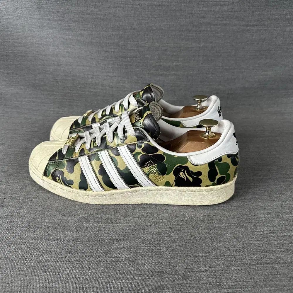アディダス X A BATHING APE アベイシングエイプ SUPERSTAR / メンズ (275mm) / s1772