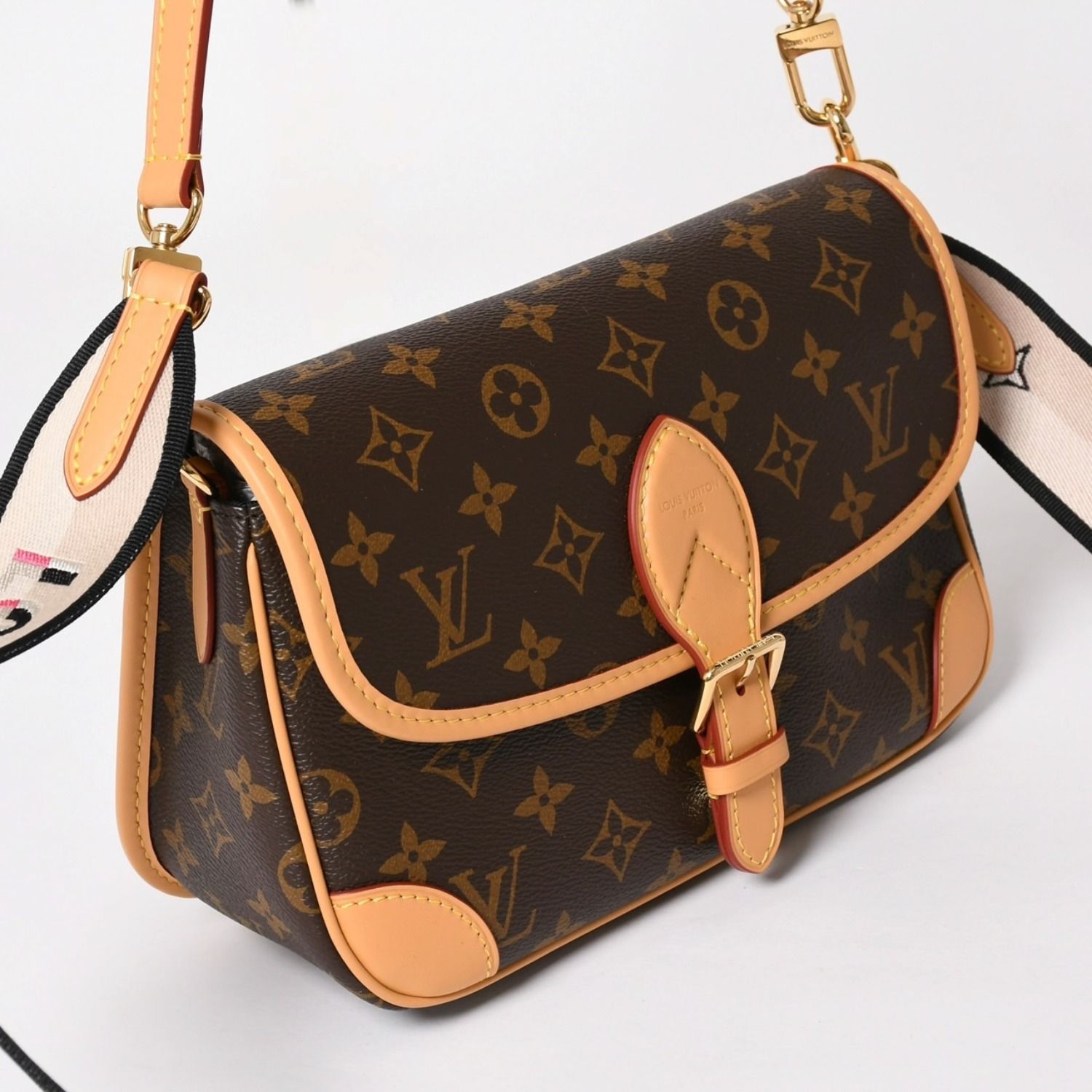 極美品 LOUIS VUITTON ルイヴィトン モノグラム モノグラム ディアヌNM 