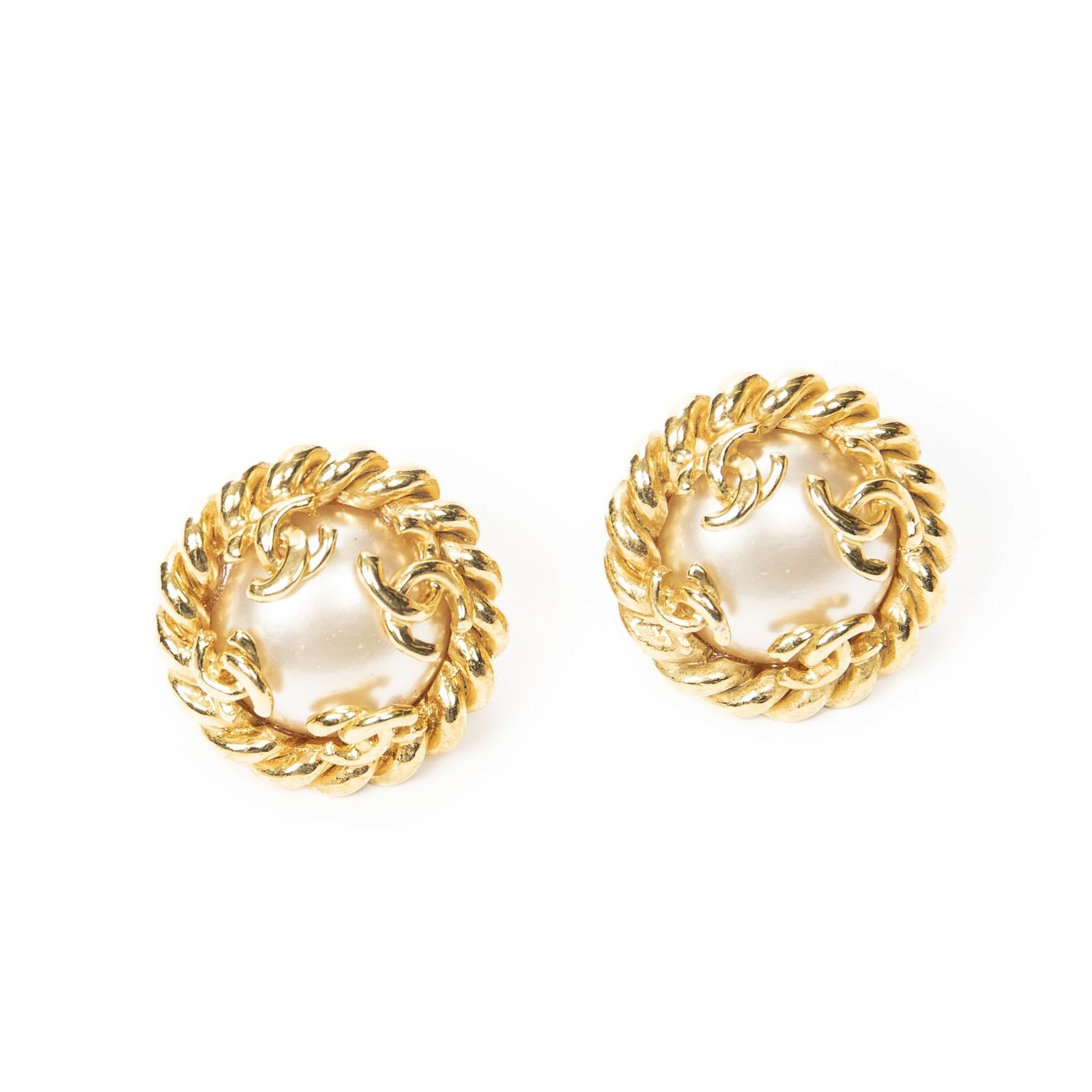 [中古] CHANEL シャネルCC Faux Pearl Round Clip On Earrings金金メッキA