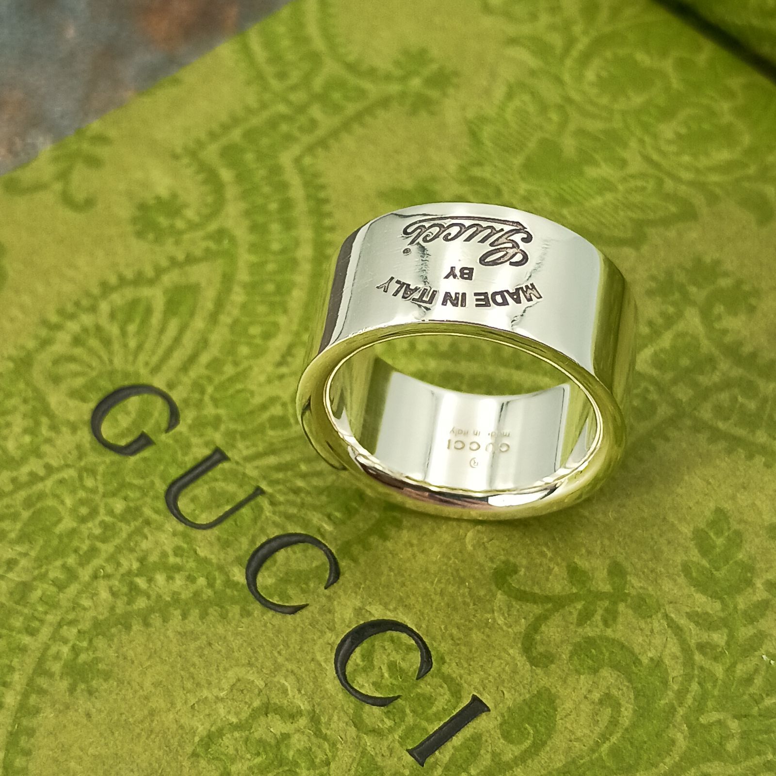 GUCCI リング　10号 GUCCI グッチ 10号 ロゴ リング 指輪 レディース 表記11号 シルバー925