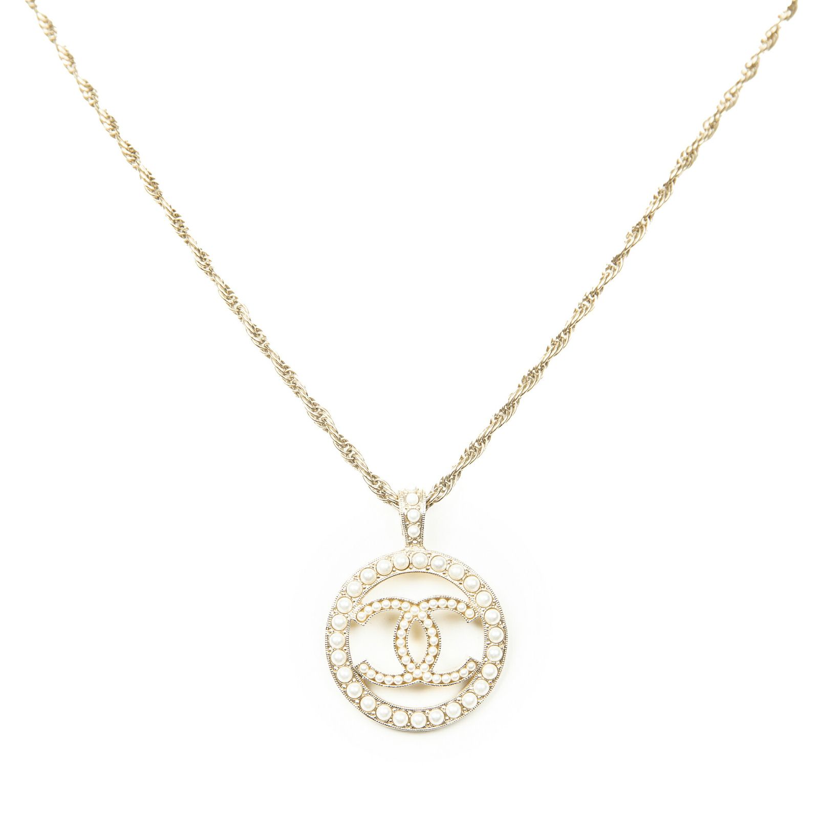 [中古] CHANEL シャネルCC Faux Pearl Round Pendant Necklace金金メッキA 62,535円