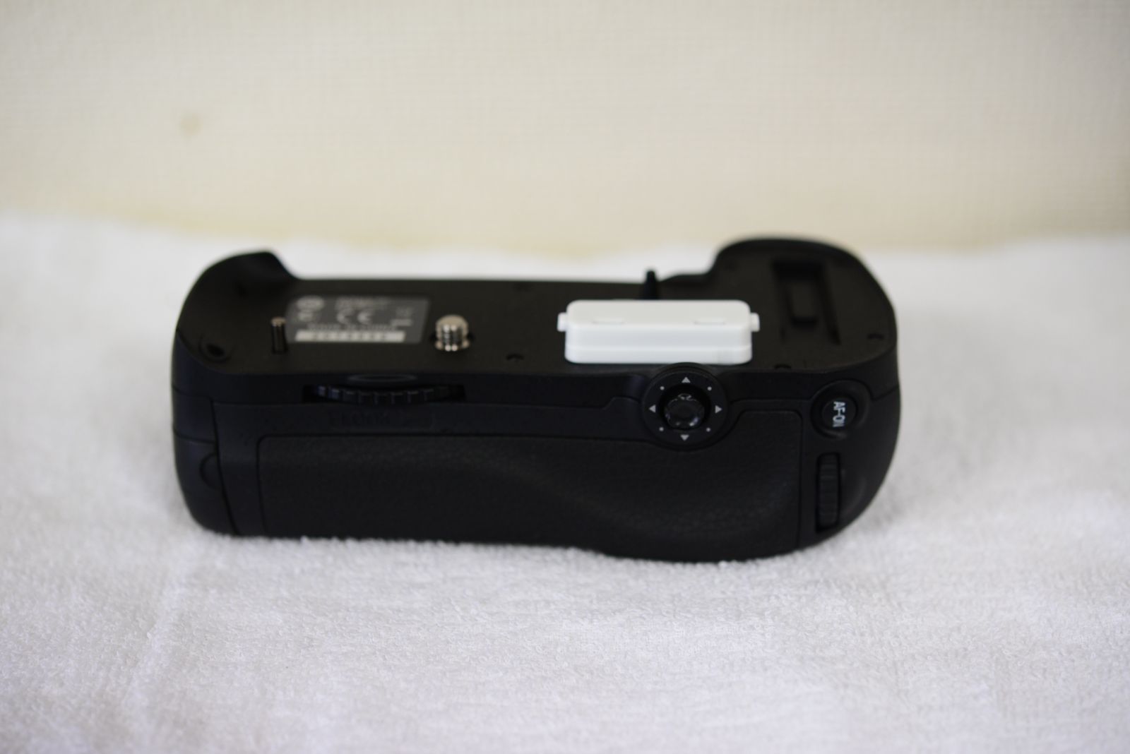 #新品#カメラ用品#宅配便発送カメラバッテリーパック　Nikon MB-D12