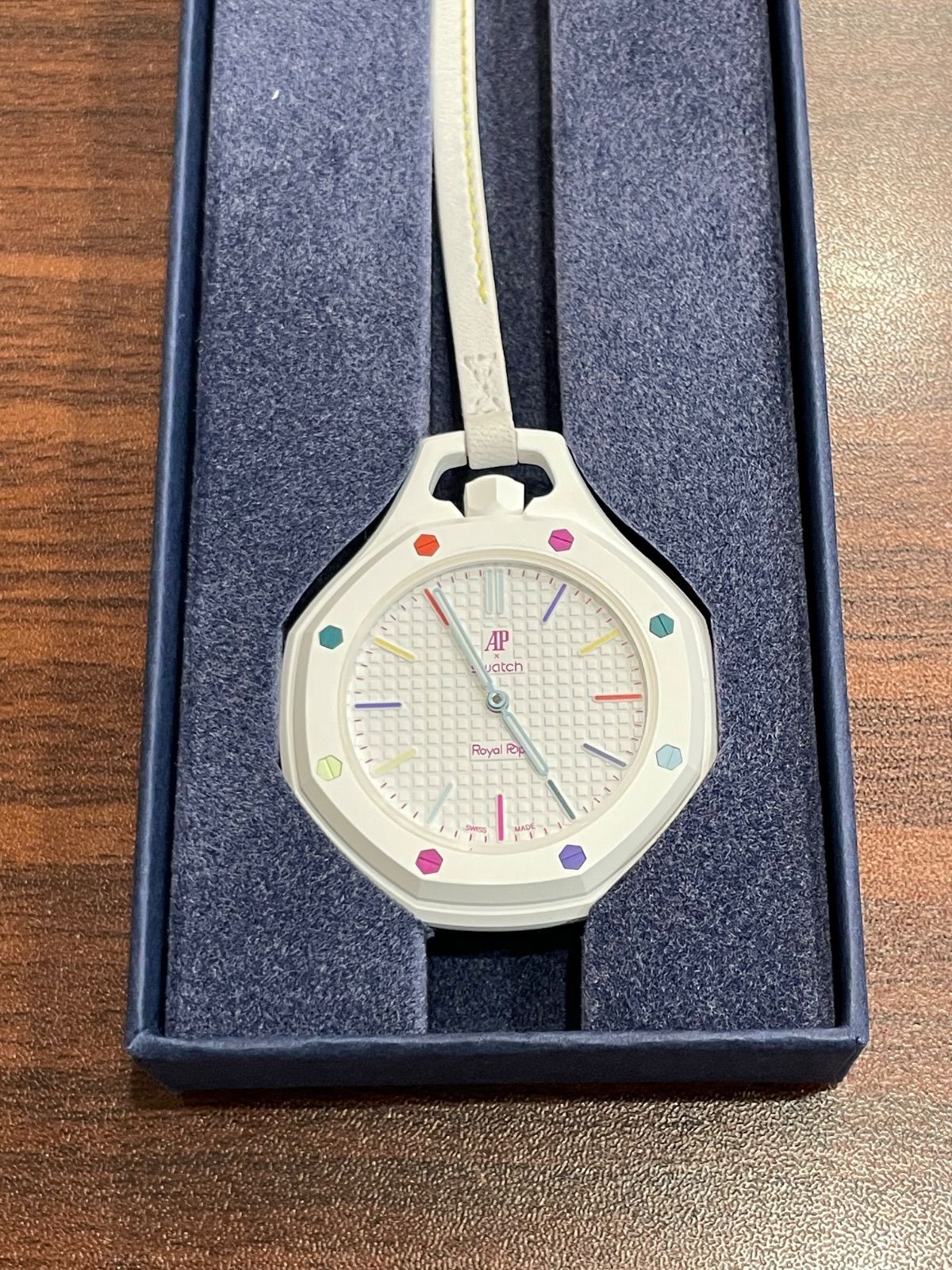 AUDEMARS PIGUET swatch Royal Pop HUIT BLANC ユイブラン ホワイト 白色【管理番号9080】