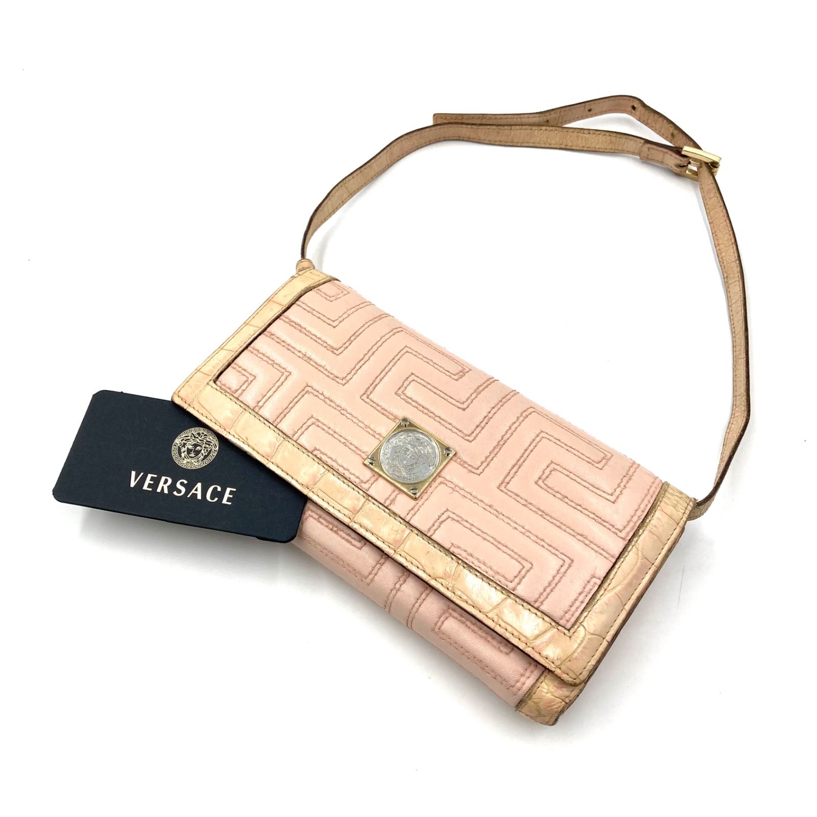 VERSACE ヴェルサーチェ　グレカステッチ　メデューサプレート　ショルダーウォレット　2way 　長財布　クラッチバッグ　ナッパレザー×クロコ型押し　本革　ピンク　肩がけ　紙カード類　レディース　高級　ラグジュアリー　ハイブランド