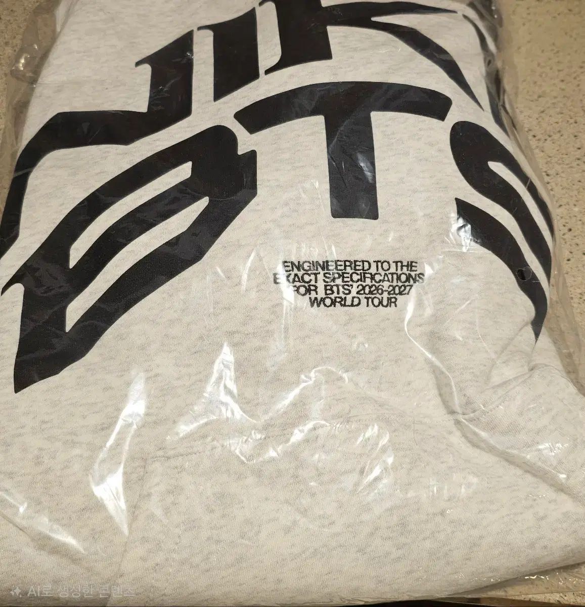 BTS NIKE フーディー(L)