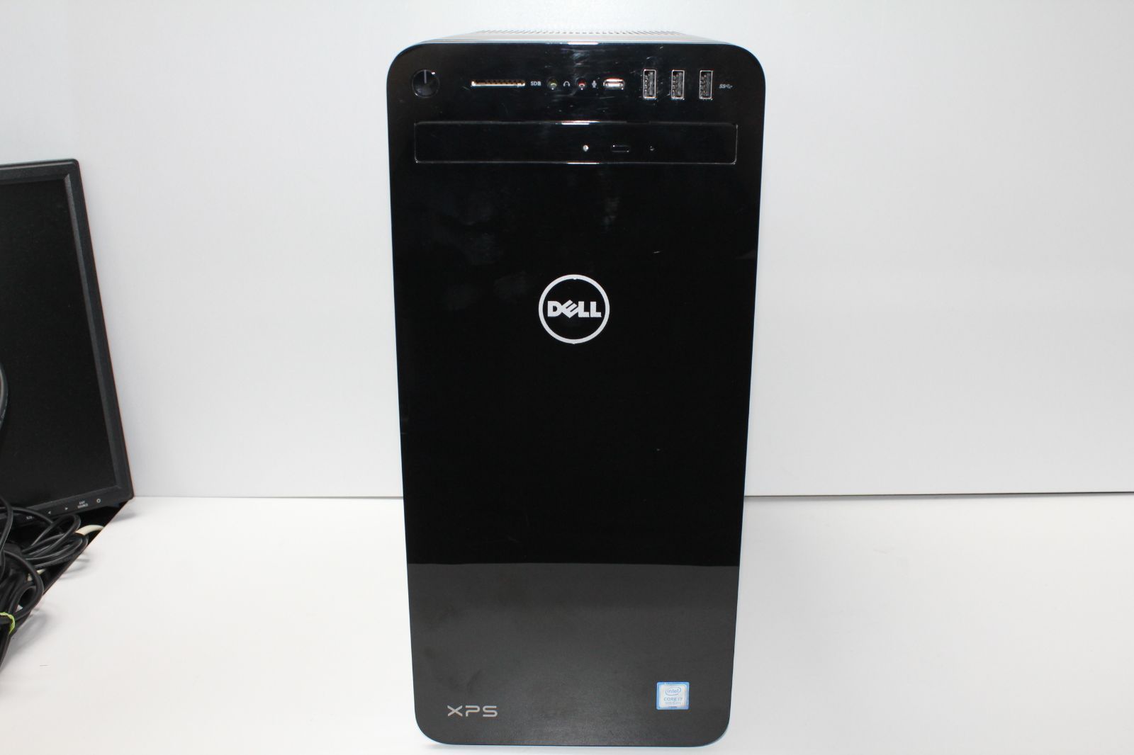 Dell XPS 8930 第9世代i7 中古デスクトップPC - メルカリ