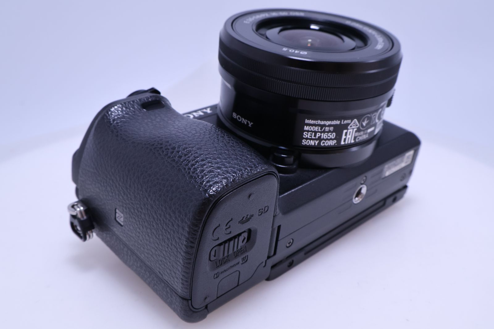 美品】SONY α6400 パワーズームレンズキット(同梱レンズ:SELP1650