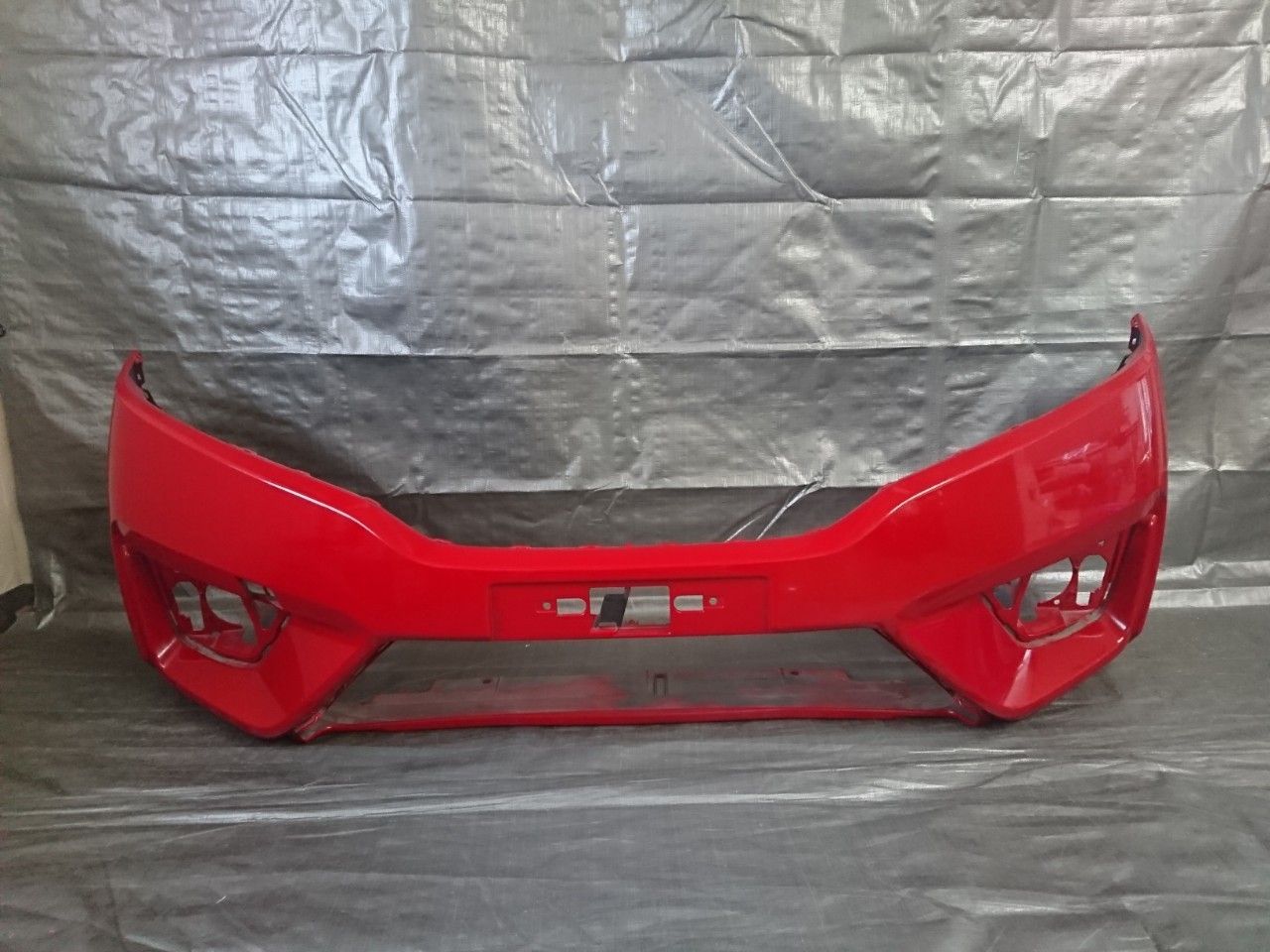 GK3 フィット フロントバンパー レッド R81(215899)