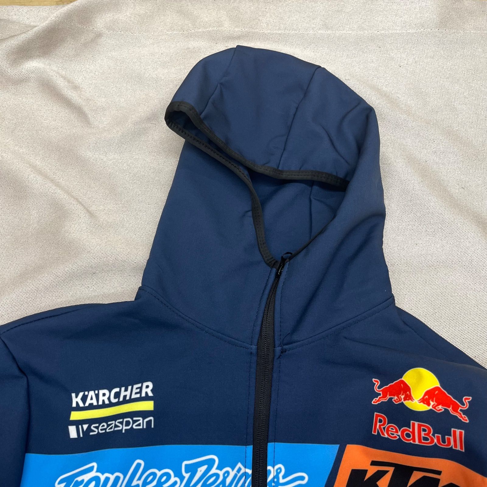 KTM レッドブルレーシングチーム ソフトシルエットジャケット レプリカ