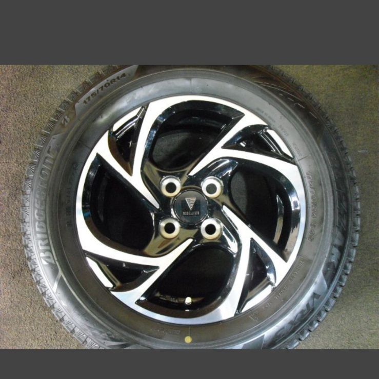 T-2207)本州送料無料 超バリ山 23年製 VRX3 175/70R14 ヤリス ヤリス