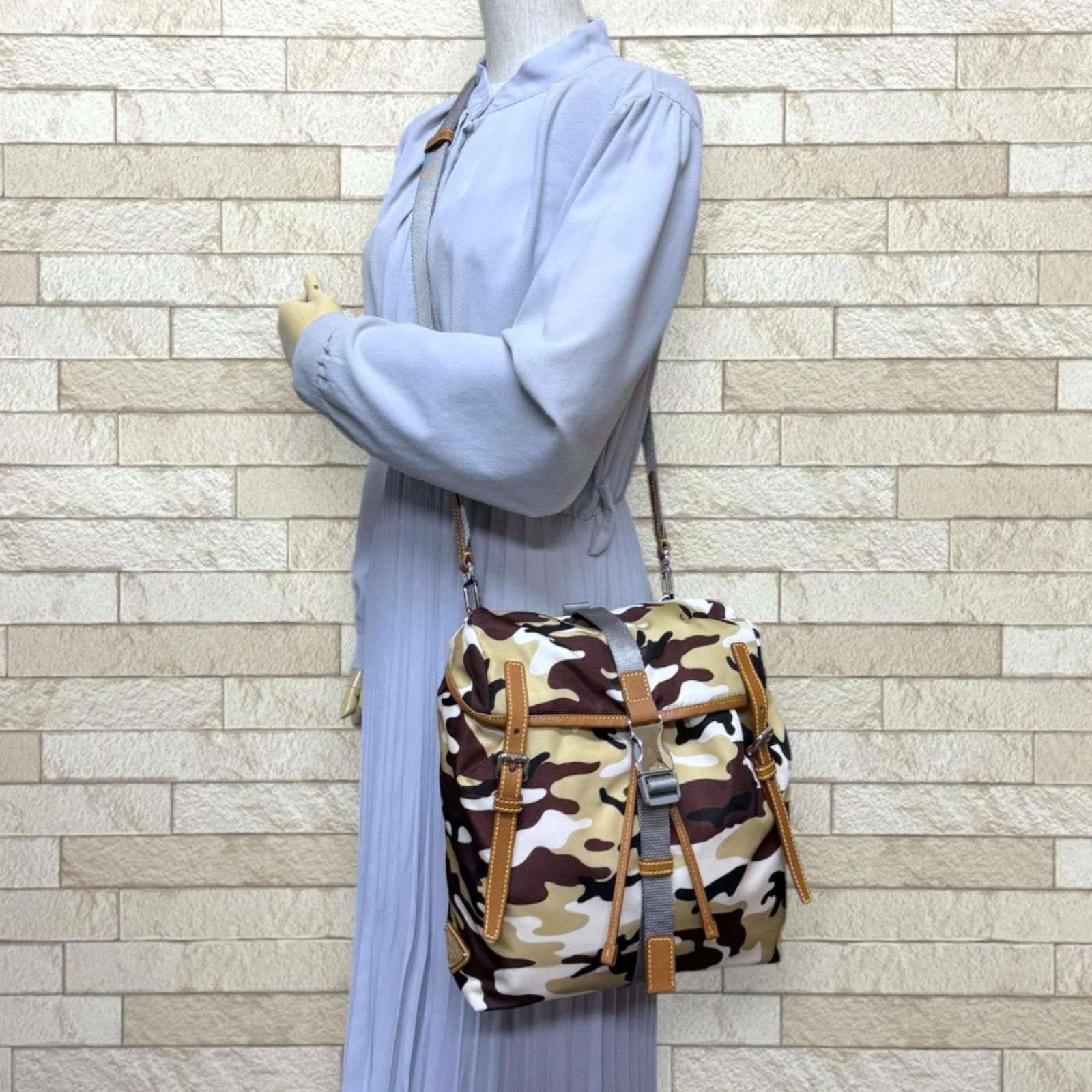PRADA プラダ ショルダーバッグ カモフラージュ柄 ナイロン