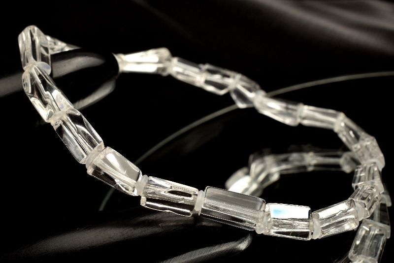 【１点物】AAAA☆透明感際立つ ダンビュライト　8-11x4-5.5mm　原石ラフカット ブレスレット パワーストーン 天然石 _MD720