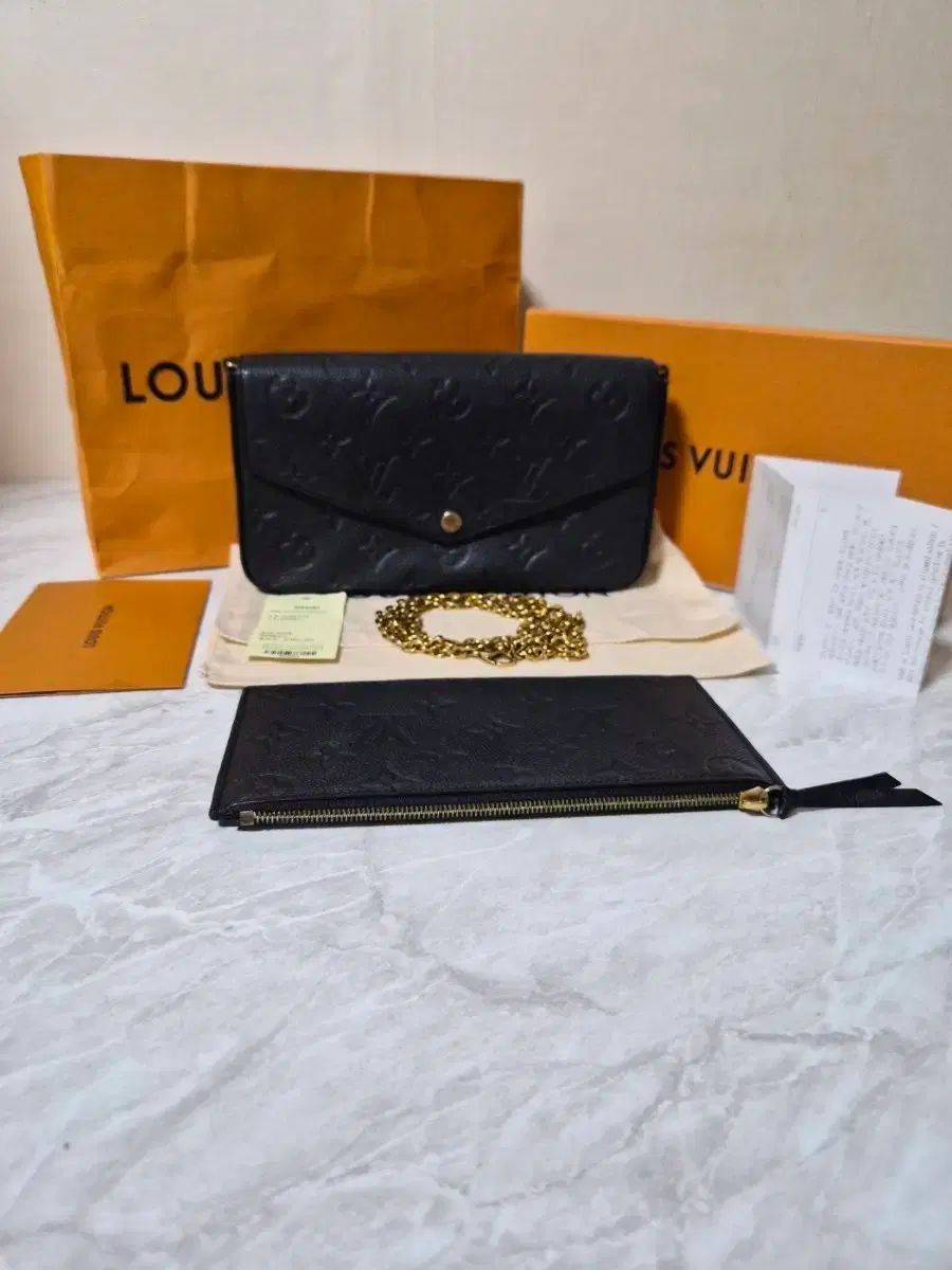 Louis Vuitton ルイヴィトン アンフラルージュ ポシェット・フェリシー クロスバック