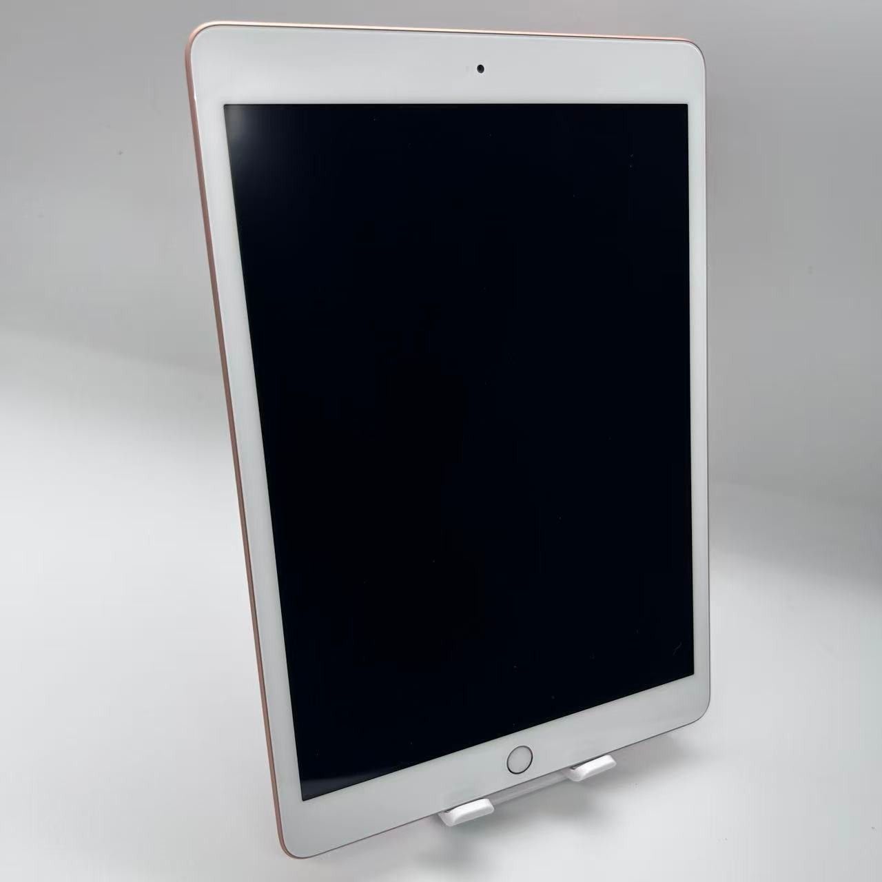 iPad 第8世代 32GB ゴールド【外観B/訳あり】 - メルカリ