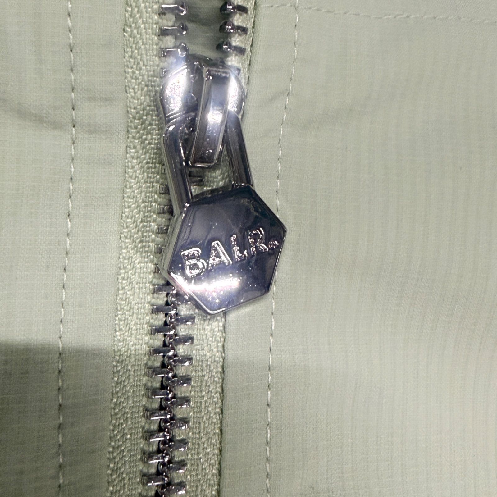 新品タグ付】BALR. 日本限定 ナイロンジップパーカー Q-SERIES Sサイズ