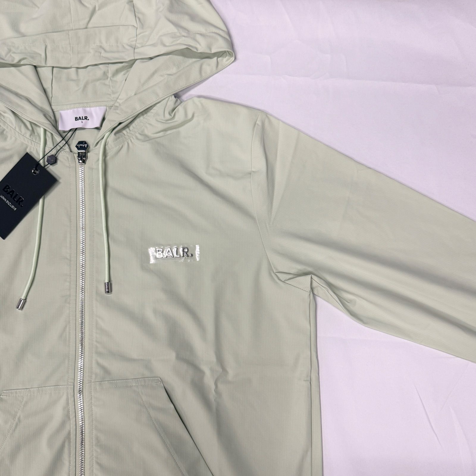 新品タグ付】BALR. 日本限定 ナイロンジップパーカー Q-SERIES Sサイズ