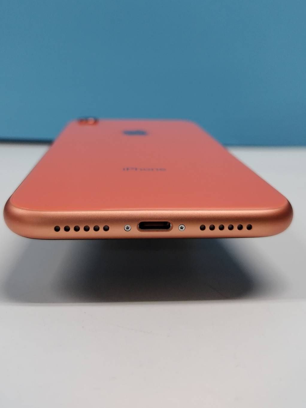 Apple iPhone XR/64GB/A2106〈MT0A2J/A〉 - メルカリ