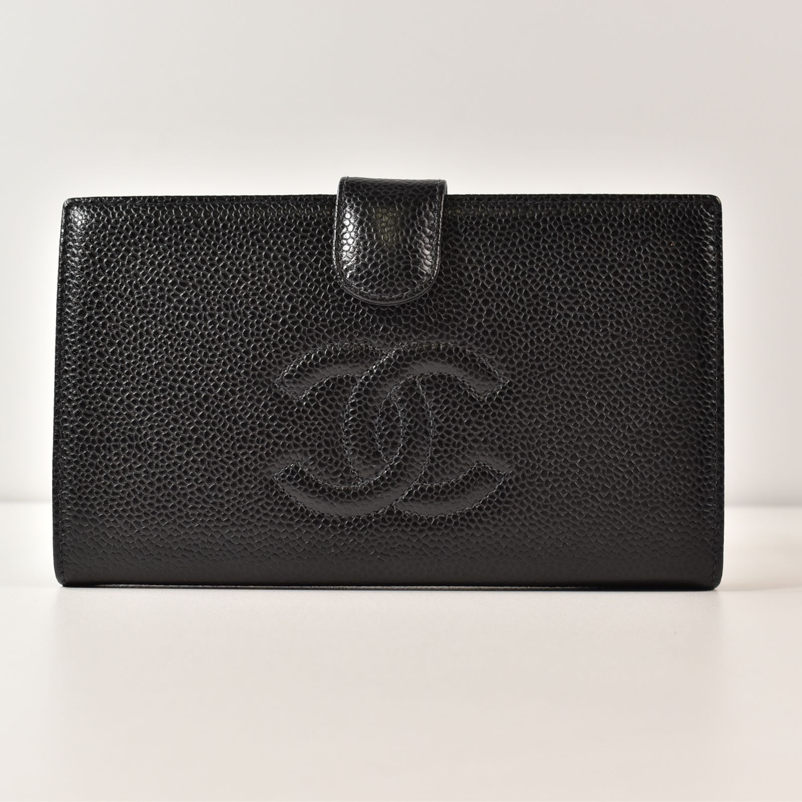 CHANEL シャネル ココマーク キャビアスキン 二つ折り財布 ウォレット がま口 ブラック 9番台