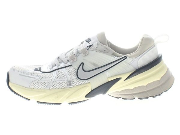 【US7】 NIKE V2K RUN HJ4497-100 【新古品】