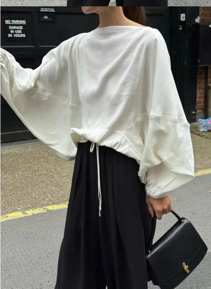 OUTFIT 上下セット 12,076円