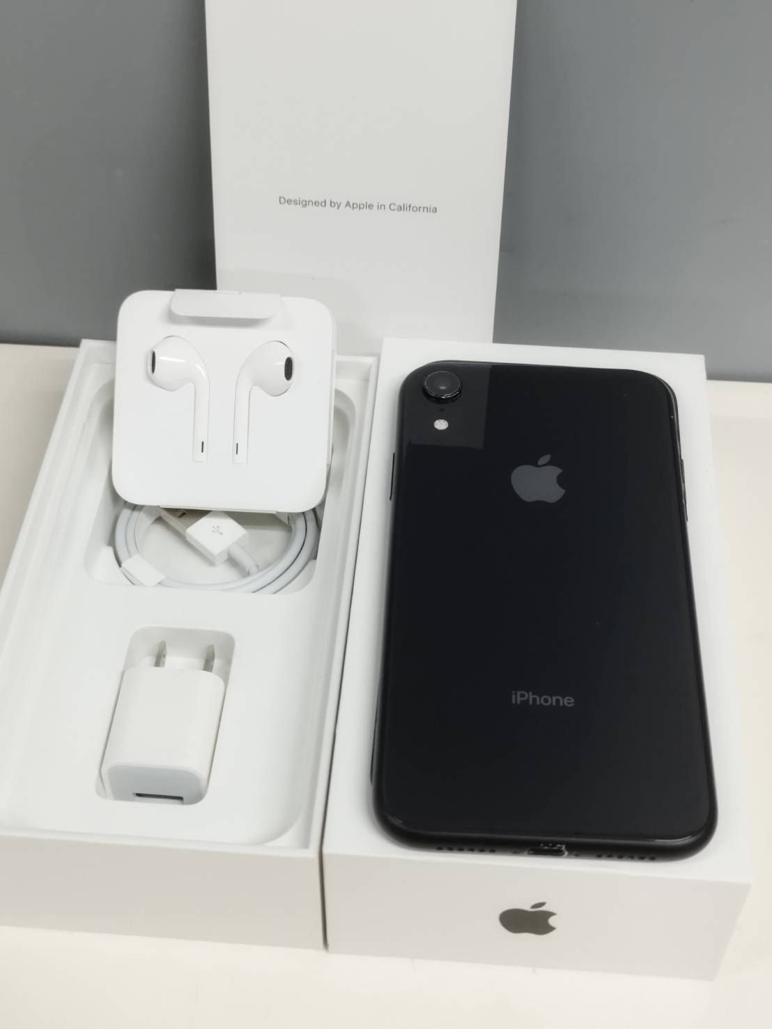 iPhone XR 128GB ブラック SIMフリー バッテリー83% - メルカリ