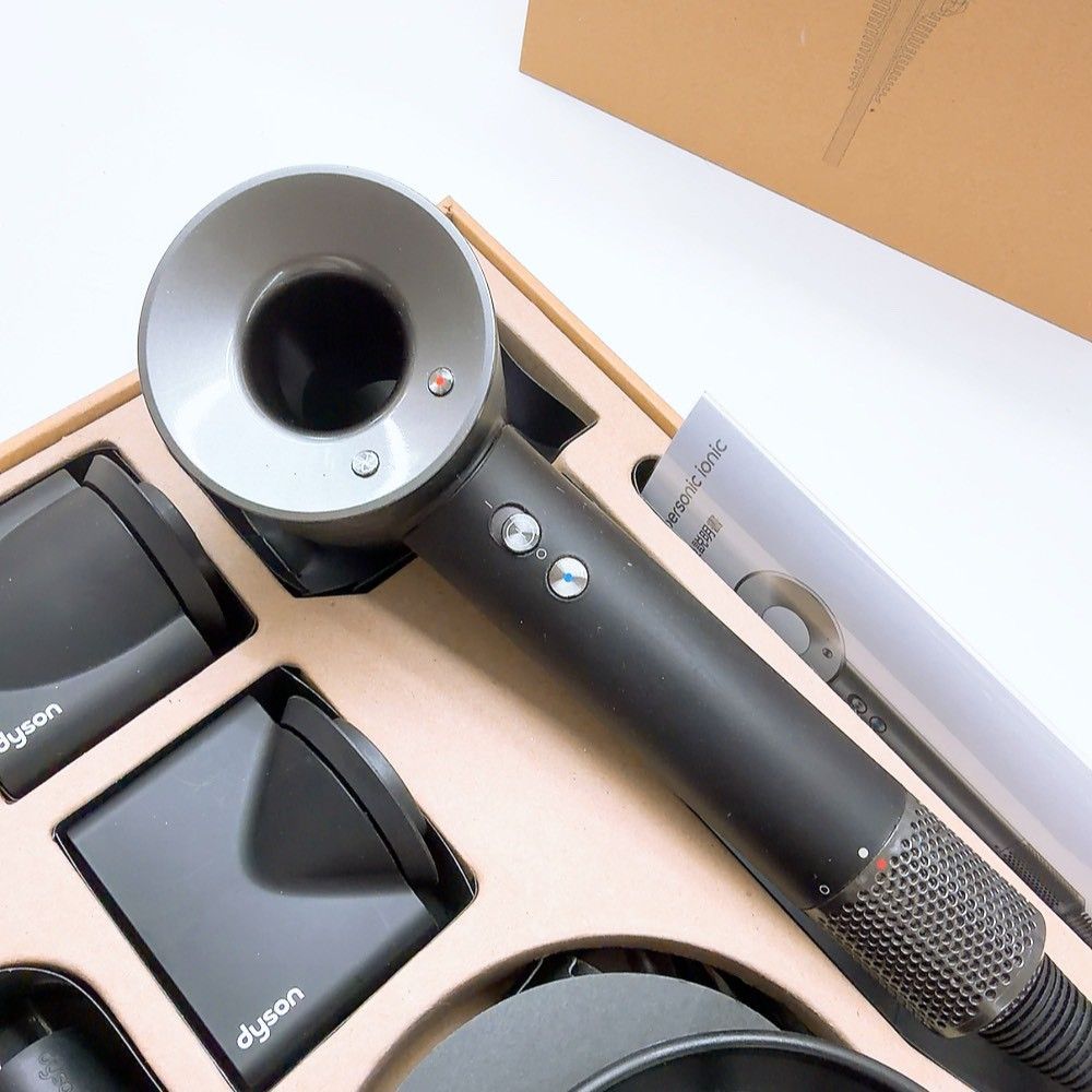 付属品完備＊安心の動作保証》 ダイソン ドライヤー HD03 Dyson