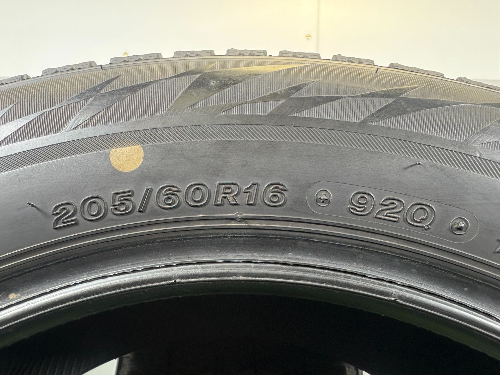 送料無料☆205/60R16 ブリヂストン VRX2 2023年製 2本 冬 タイヤ