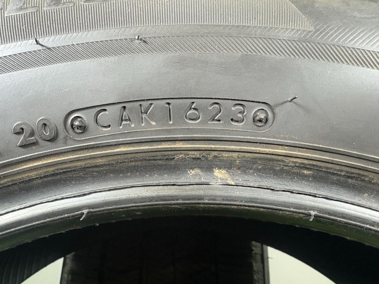 送料無料☆205/60R16 ブリヂストン VRX2 2023年製 2本 冬 タイヤ