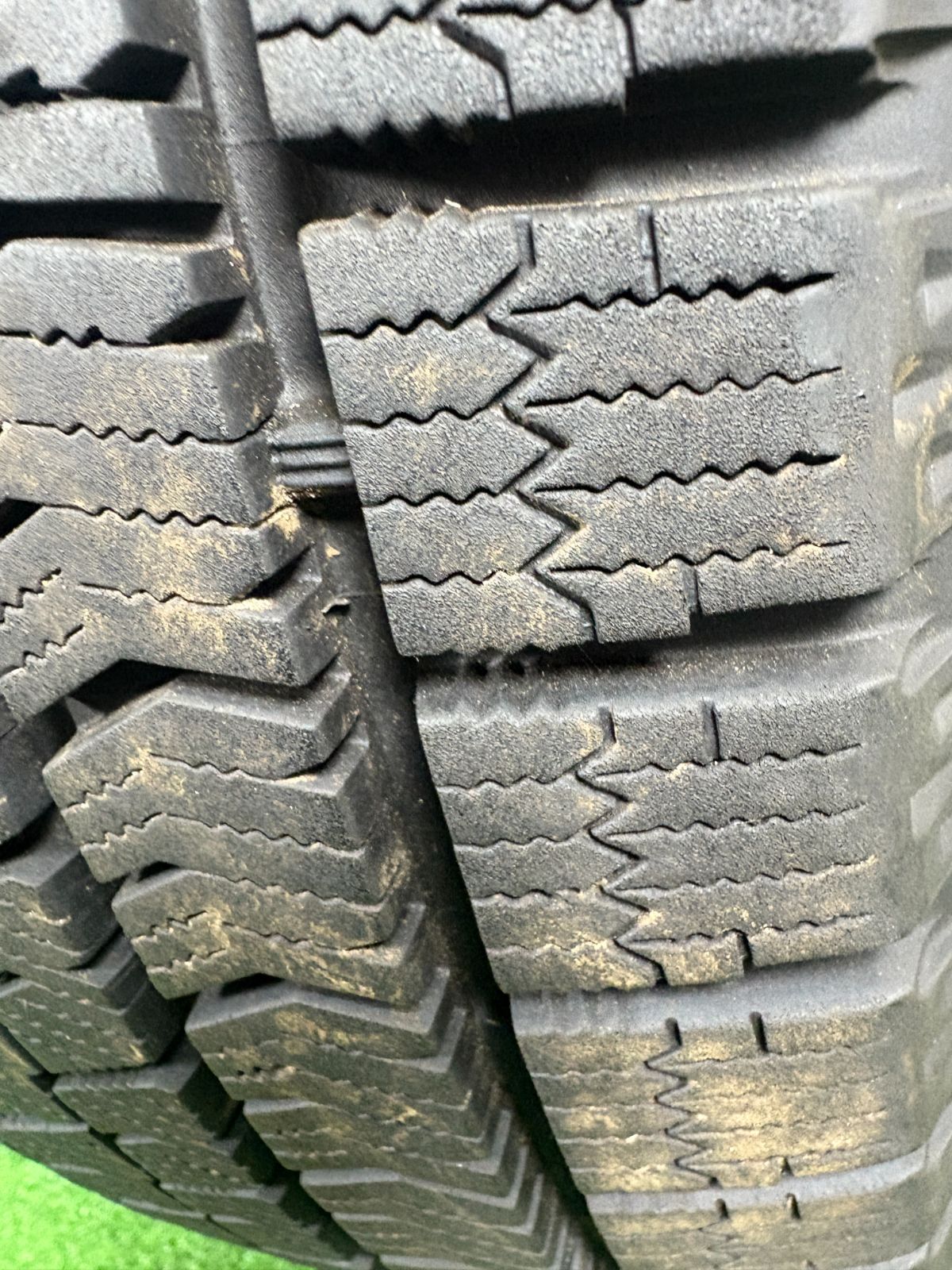 送料無料☆205/60R16 ブリヂストン VRX2 2023年製 2本 冬 タイヤ