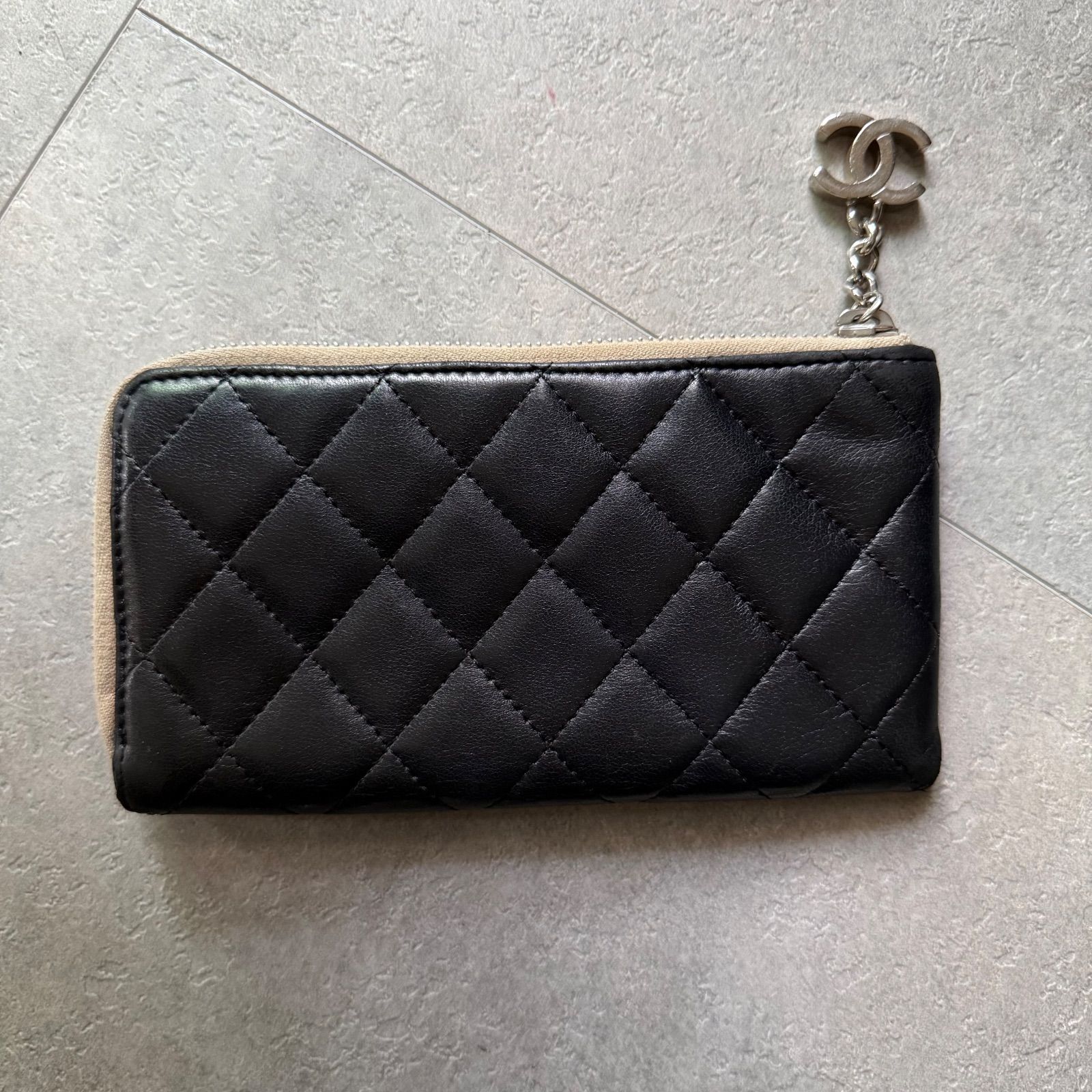CHANEL シャネル マトラッセ ココマーク L字ファスナー長財布 レザー