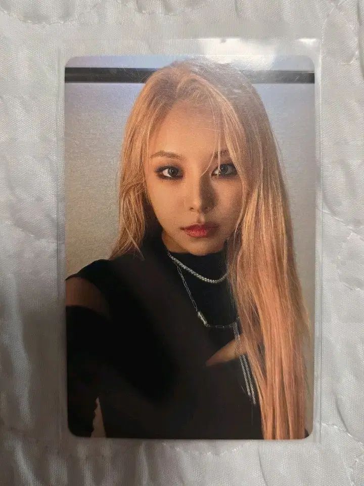 送料無料，お得 MAMAMOO フィイン(WHEEIN) Beyond コンサート 特典 トレカ