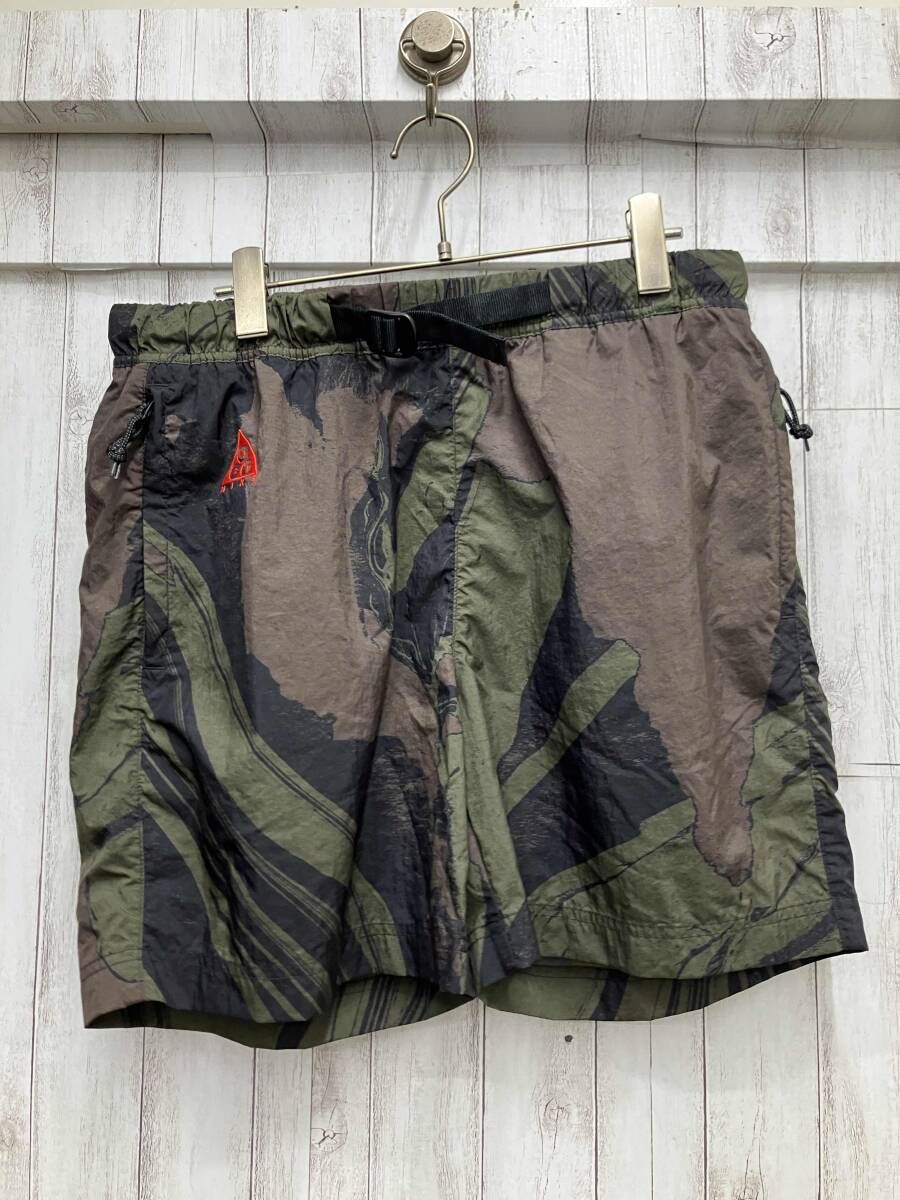 NIKE ACG/その他ハーフパンツ/CK9250-325ナイロンカモフラ　ウエスト 約74cm 股上 約24cm 股下 約18cm 裾幅 約28cm