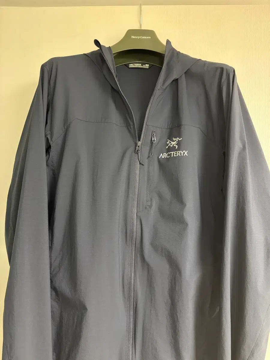 ARC'TERYX スコーミッシュ フーディ ブラックサファイア M