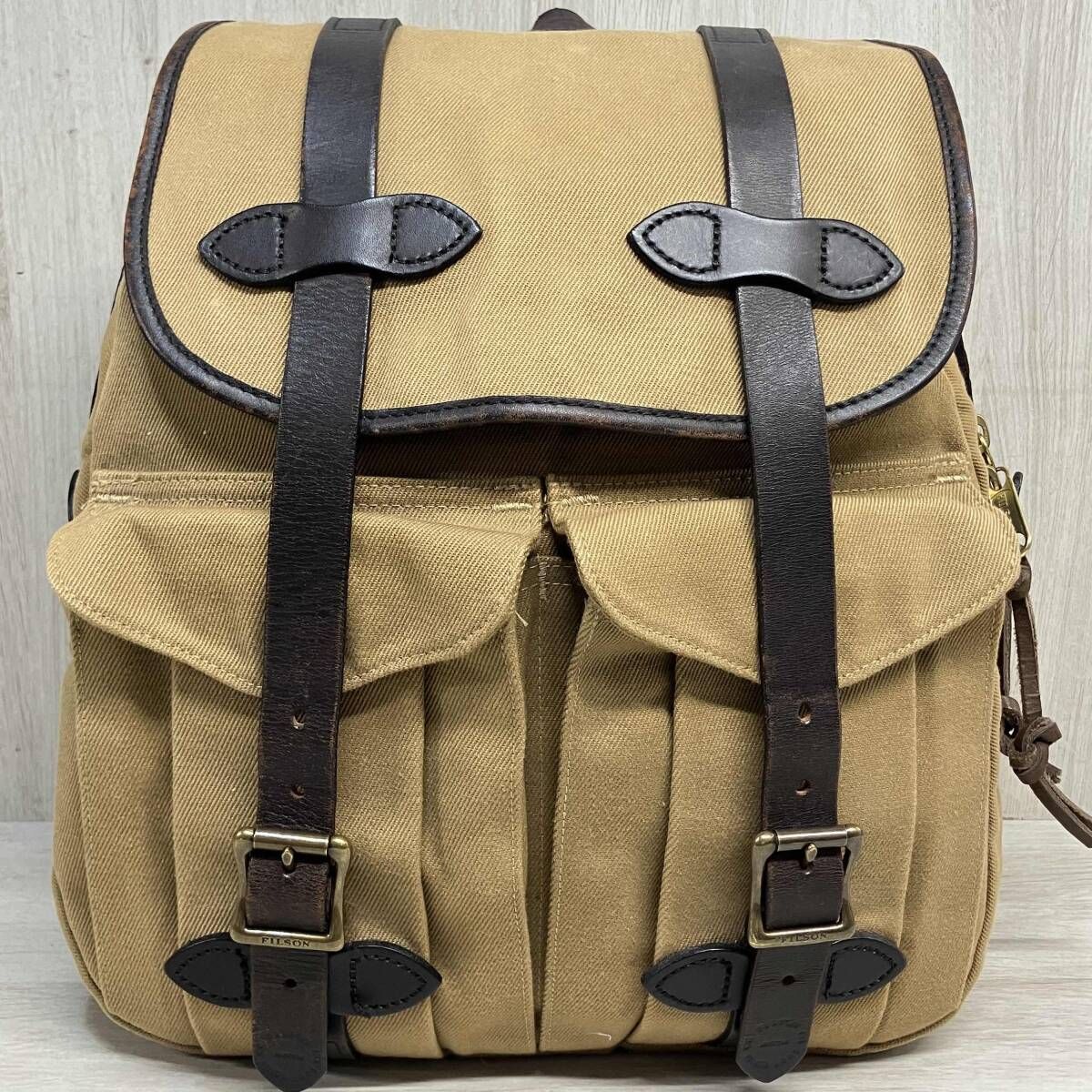 FILSON Rugged Twill リュック ラギッドツイル バックパック フィルソン バッグ 鞄 キャンバス ベージュ メンズ 本革 レザー ストラップ