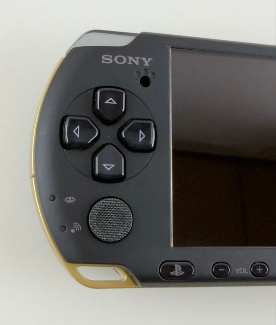 極美品 PSP3000 モンスターハンター 3rd ハンターズ モデル 本体 モンスターハンターポータブル