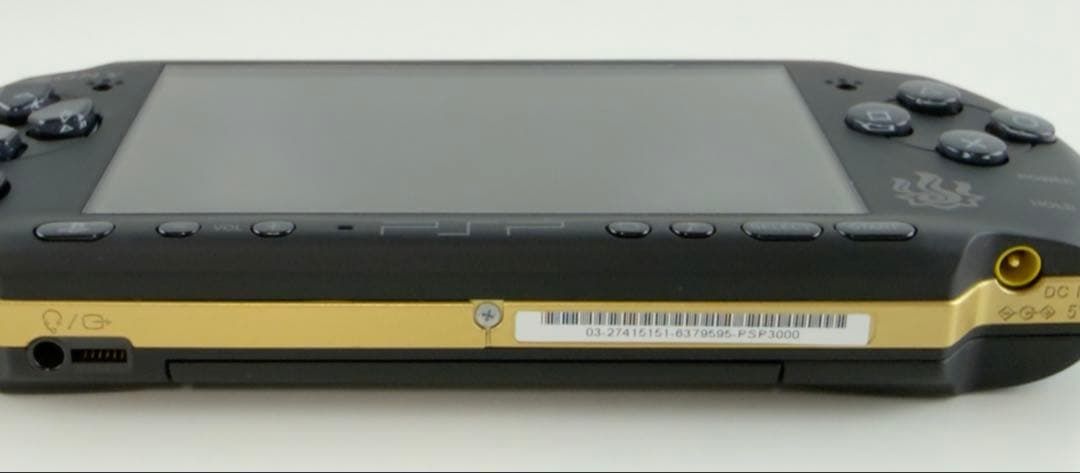 極美品 PSP3000 モンスターハンター 3rd ハンターズ モデル 本体 モンスターハンターポータブル