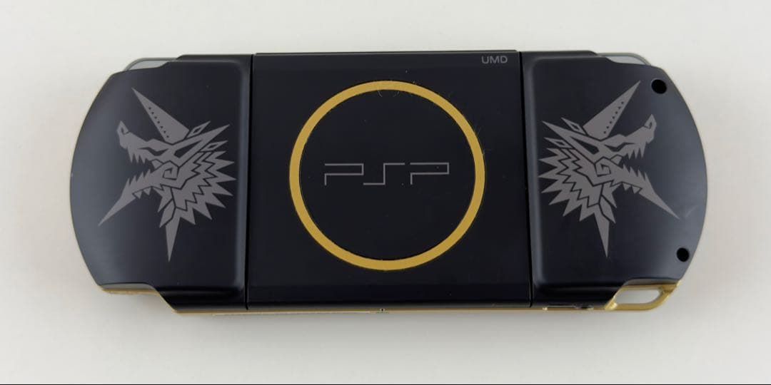 極美品 PSP3000 モンスターハンター 3rd ハンターズ モデル 本体 モンスターハンターポータブル