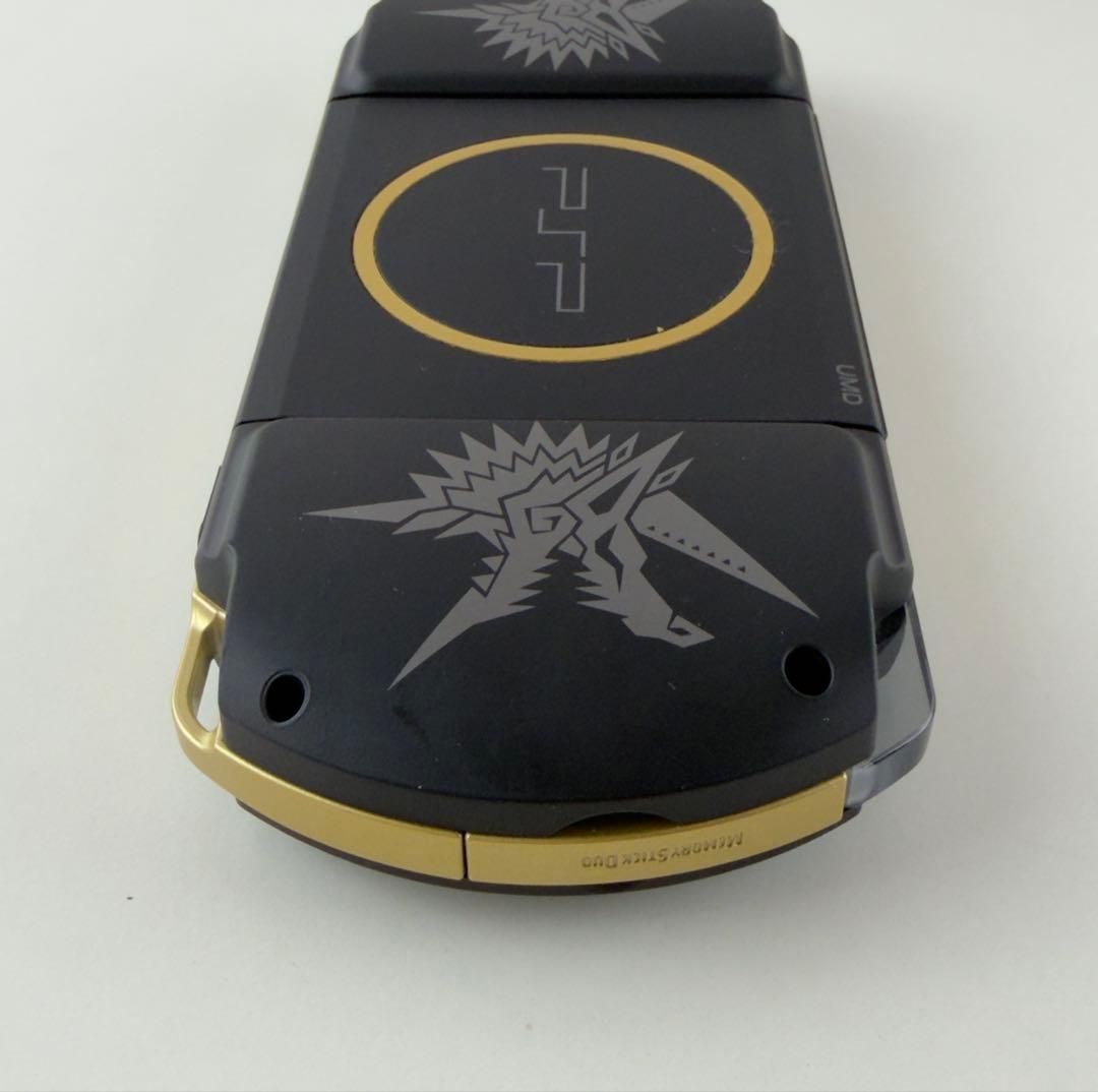 極美品 PSP3000 モンスターハンター 3rd ハンターズ モデル 本体 モンスターハンターポータブル