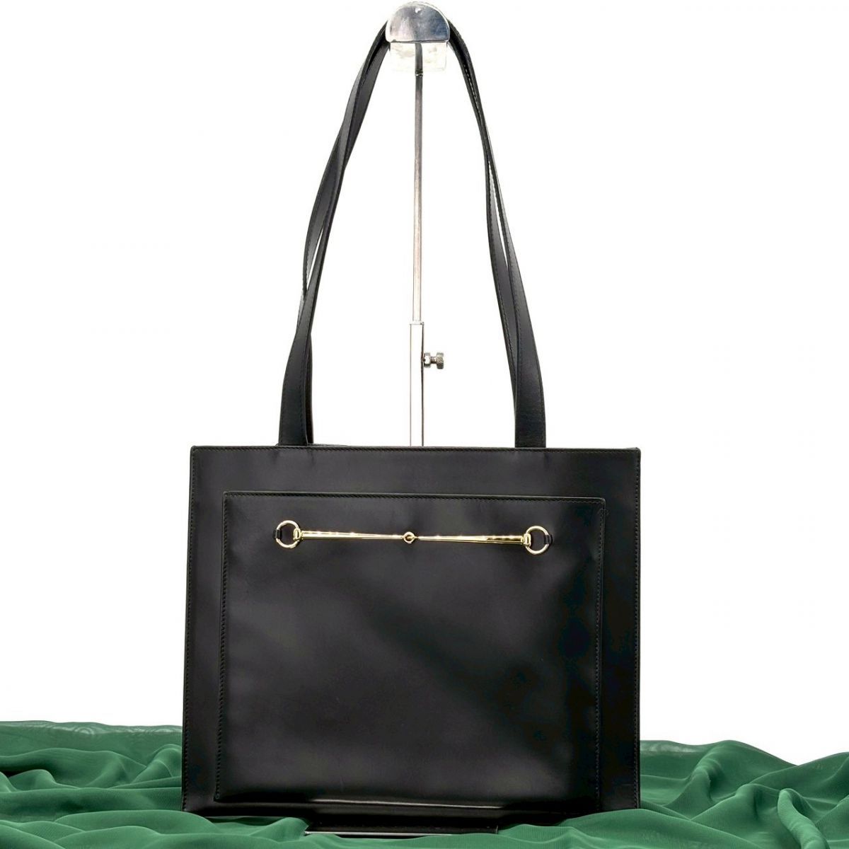静寂に走る気品】 GUCCI ホースビット レザー ワンショルダーバッグ 