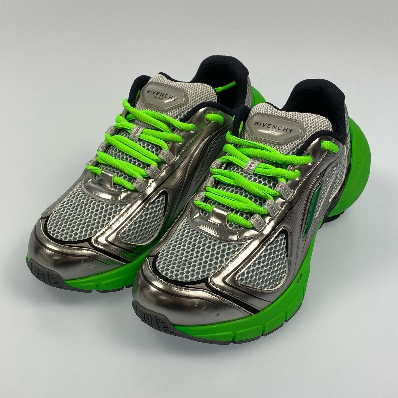 【姫路東店】 中古 GIVENCHY | ジバンシィ スニーカー TK-MX RUNNER BH008MH1FN シルバー 【135】