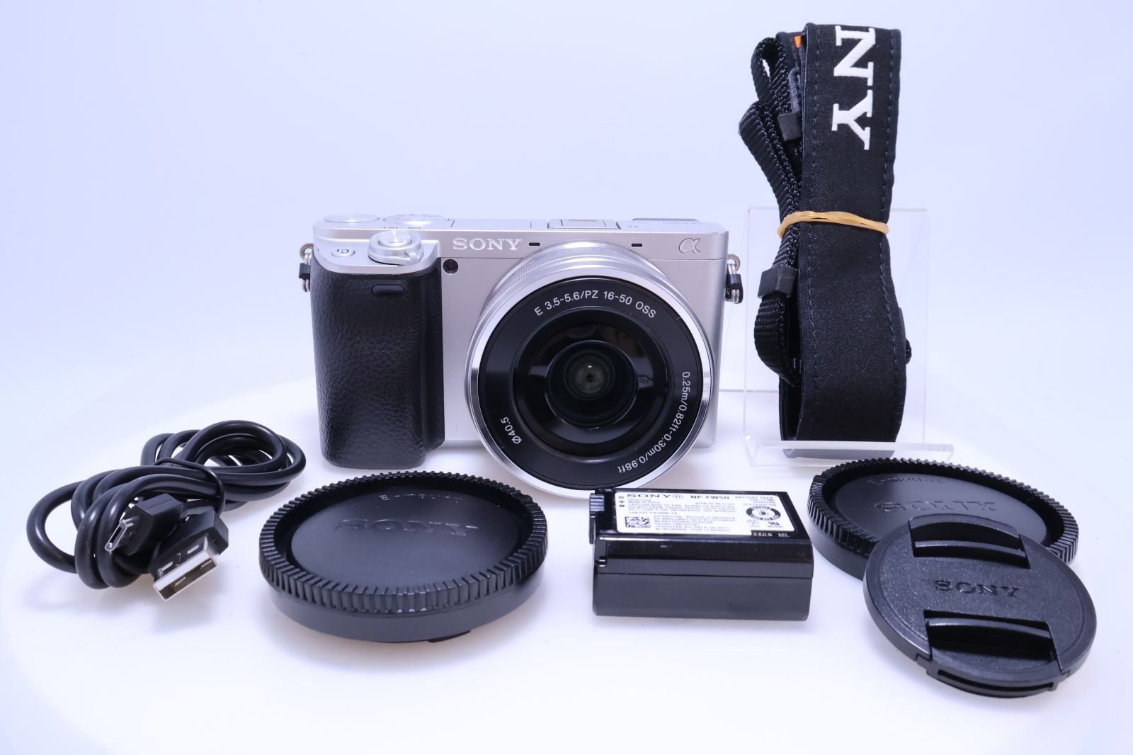17,358回 美品】SONY α6400 パワーズームレンズキット(同梱レンズ