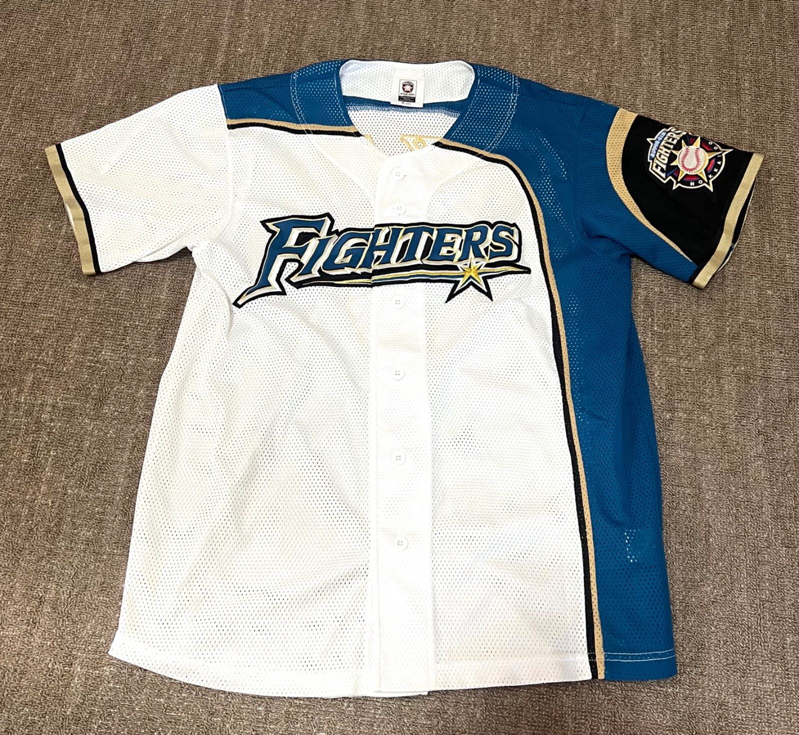 日本ハムファイターズ レプリカユニフォーム 中田翔 Mサイズ - メルカリ