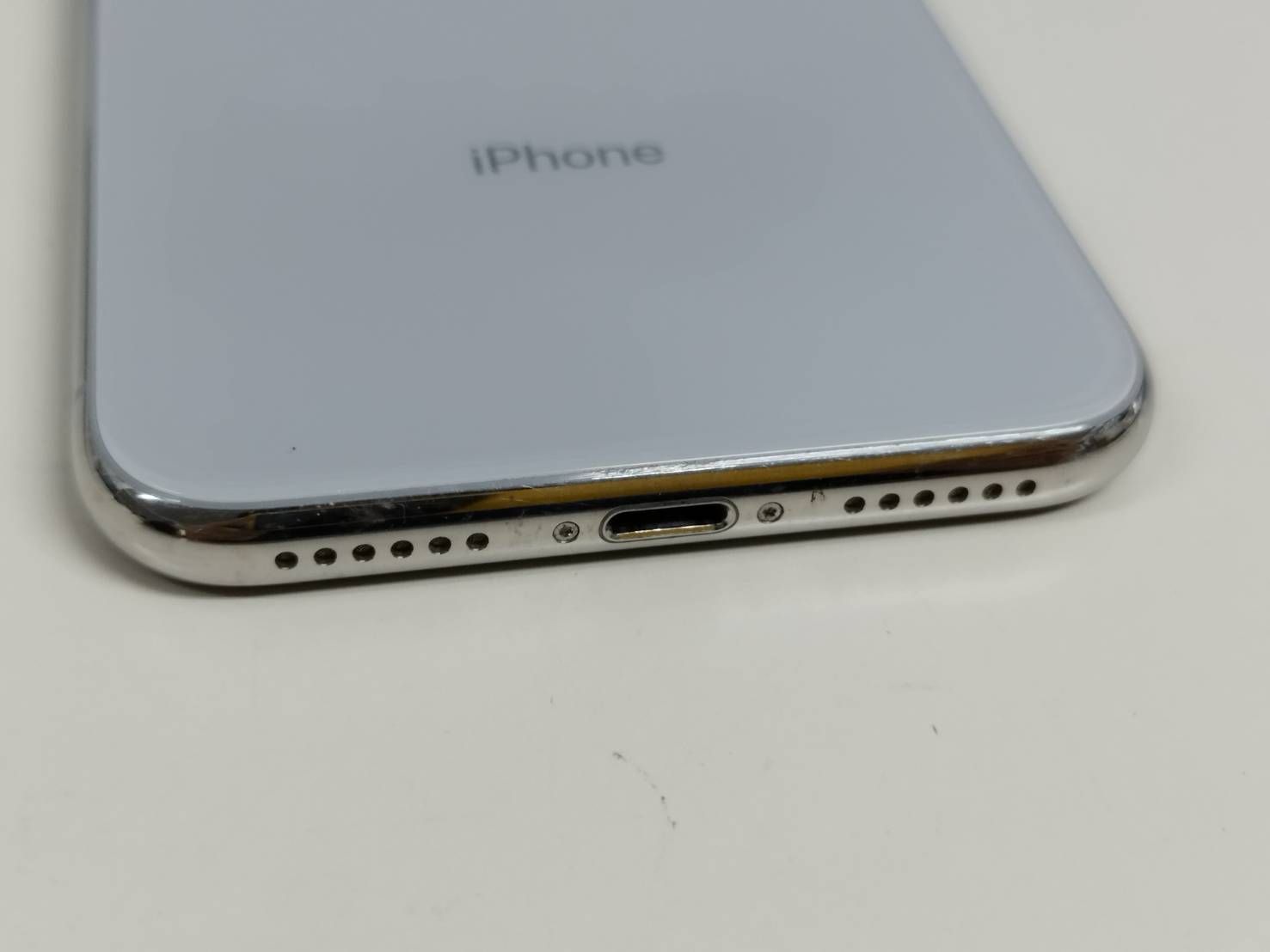 iPhone X 256GB シルバー SIMフリー バッテリー100% - メルカリ