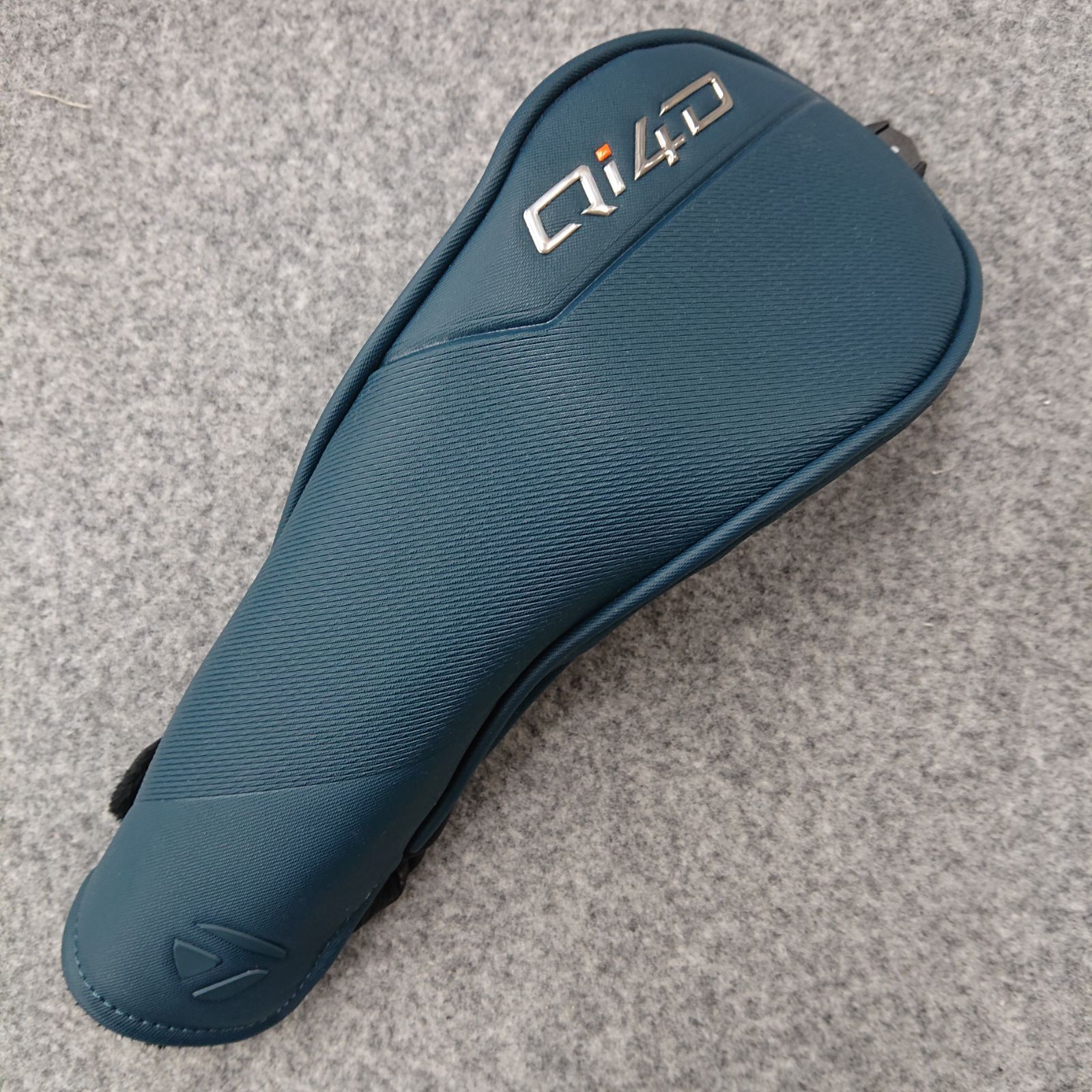 超美品！ テーラーメイド Qi4D フェアウェイウッド用 ヘッドカバー
