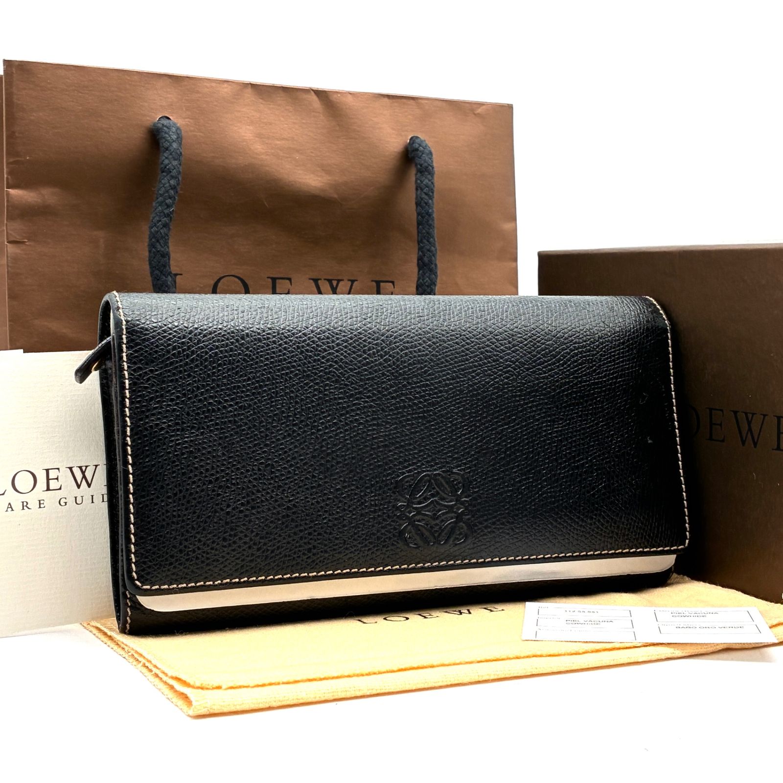 極美品 ロエベ LOEWE アナグラム 長財布 フラップ ロングウォレット ブラック 黒 レザー 本革 ショッパー 箱付 ボーナス 夏休み 帰省 サマーギフト 敬老の日 ご褒美 プレゼント
