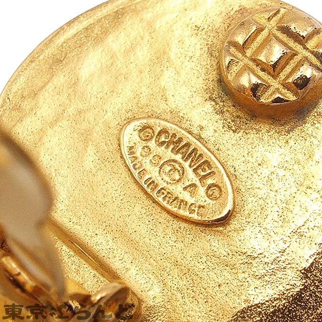 シャネル CHANEL イヤリング ゴールドxホワイト メタル コスチューム