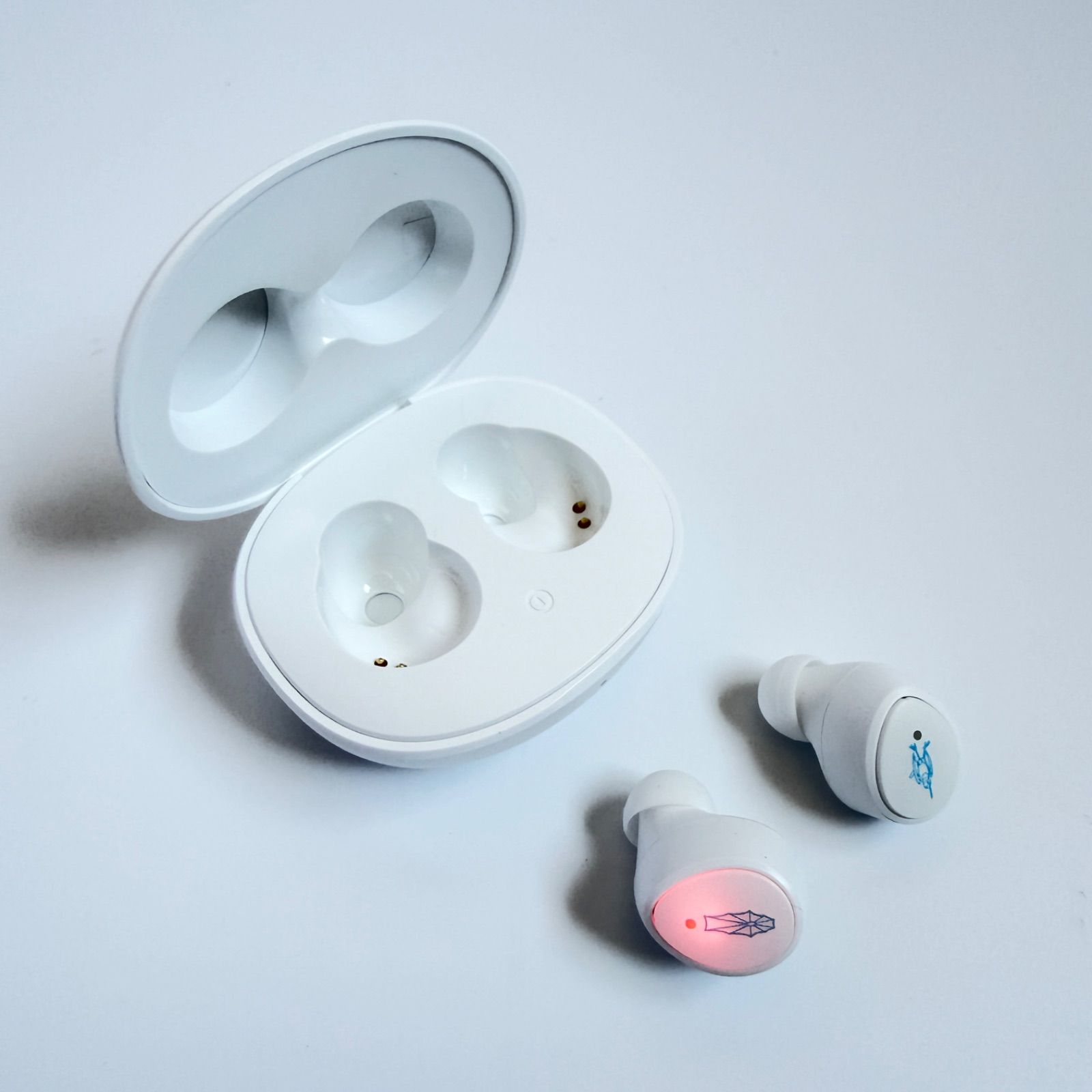 オーディオ機器 ONKYO AOW04 ガンダムSEED キラ ヤマト コラボ イヤホン