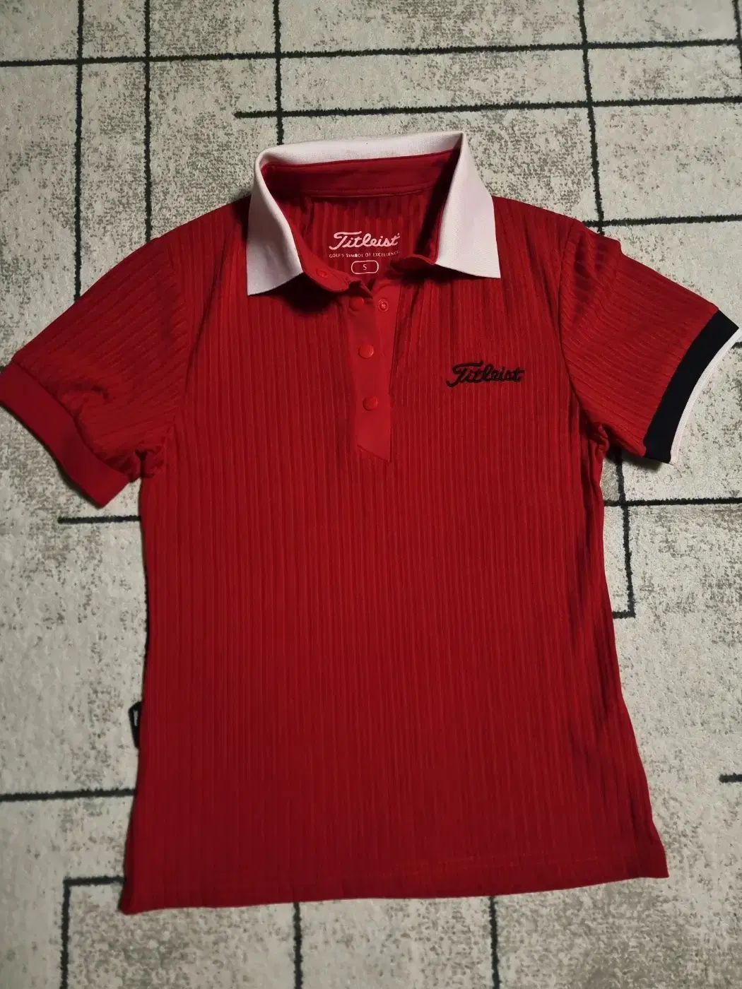 25年製 Titleist(タイトリスト) 半袖 カラーTシャツ レッド ゴルフ サイズ S